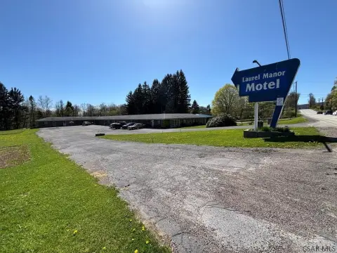 Jennerstown Motel and Commercial Opportunity