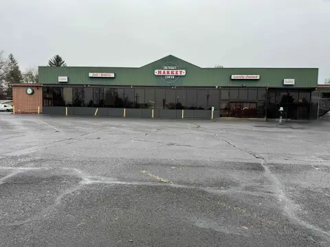 Shopping Center with Leased Space