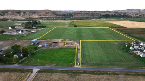 Buildable Irrigated Land Near Highway