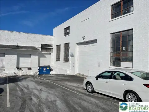 Allentown Warehouse with Loading Dock