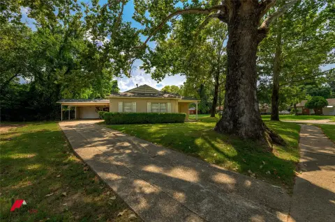 Remodeled Duplex with Carport