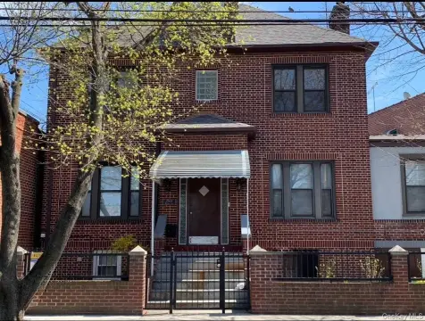 Brick Three-Unit Triplex