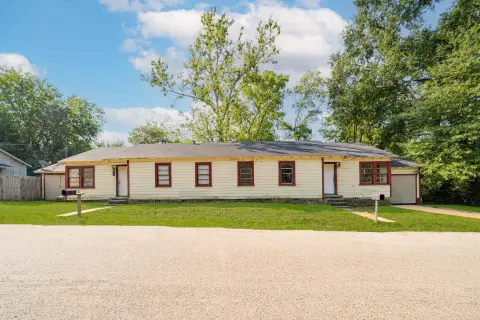 Longview Duplex with Vacant Units