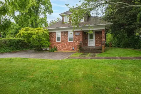 Southampton Village Commercial Office Space