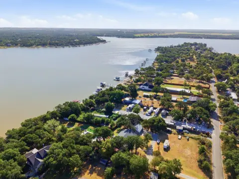 15-Site Lakefront RV Park