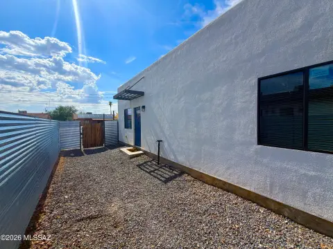Contemporary Duplex With Pool
