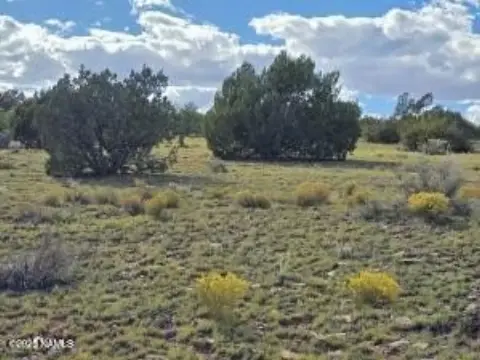 Scenic High Desert Land Parcel