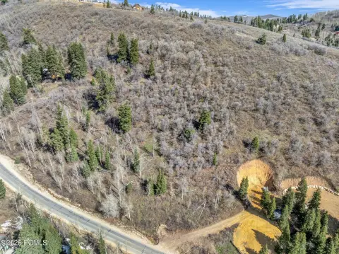 Tollgate Land with Mountain Views