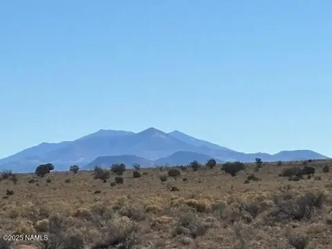 Level Land with 360 Views