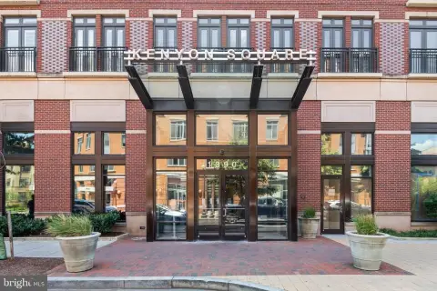 Multifamily with Indoor Parking