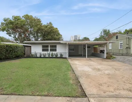 Updated Duplex in College Park