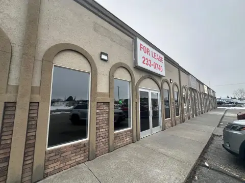 Retail Space in High Traffic