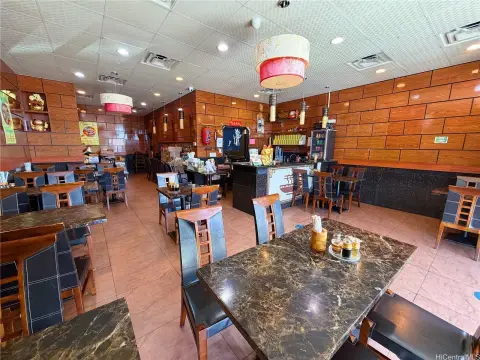 Turnkey Restaurant in Retail Center