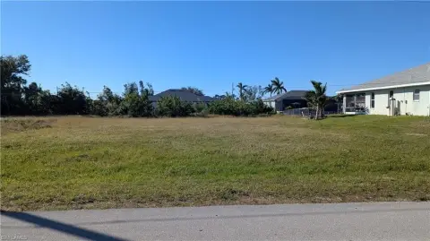Freshwater Canal Front Land