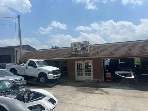 Operational Auto Body Shop