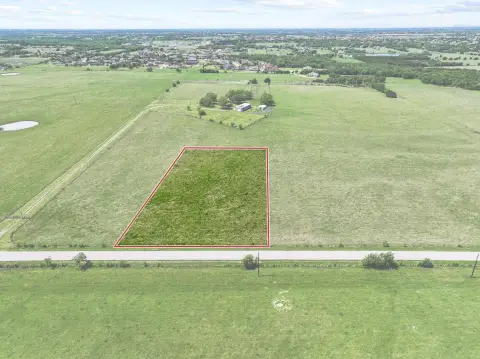 Estate Homesite with Available Utilities