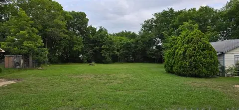 Commercial Retail Lot in Lancaster