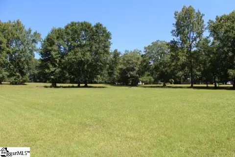 Residential Land in Belton, SC