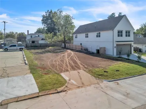 High-Traffic Residential Lot