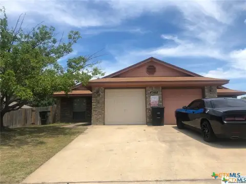 Duplex with 3-Bedroom Units