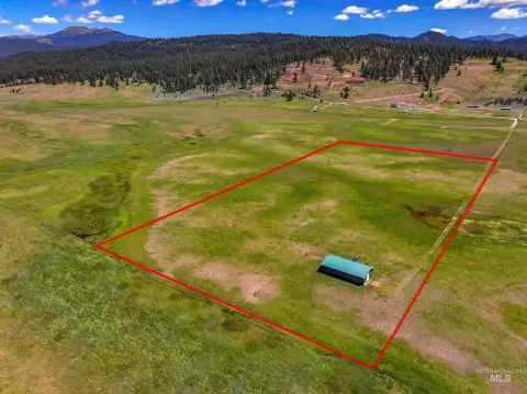 20 Acres with Shop in Donnelly