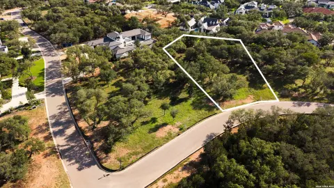 Residential Land in Huntington, San Antonio
