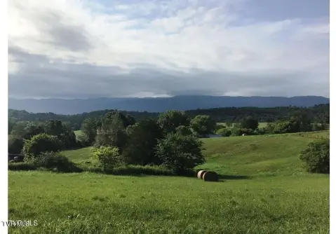 Land with Mountain Views, Barn