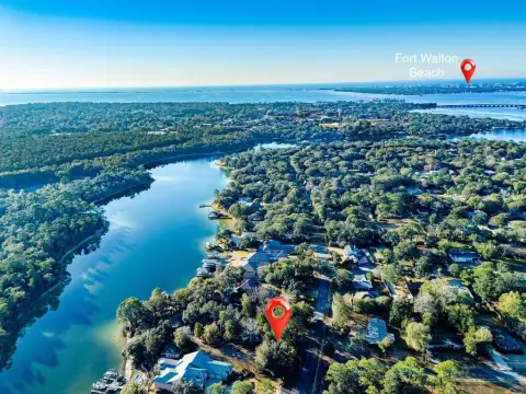 Waterfront Land in Poquito Bayou