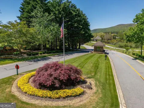 Estate-Sized Homesite in Gated Community