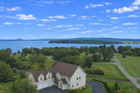 Newport City Multi-Family Residence