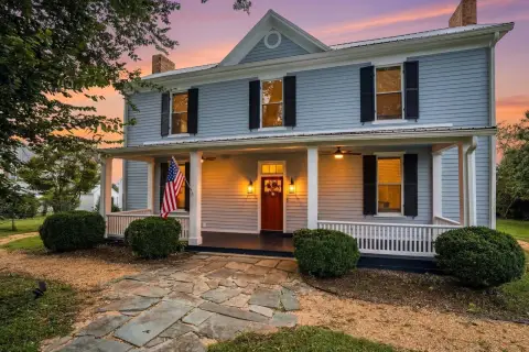 Historic Farmhouse in Amherst, Virginia
