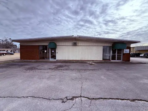 Commercial Warehouse in Booneville, MS