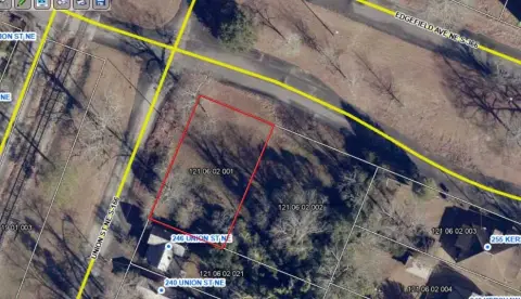 Residential Corner Lot in Aiken