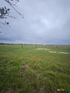 Unrestricted Hunting & Grazing Land