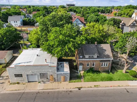 Live-Work Property with Garage
