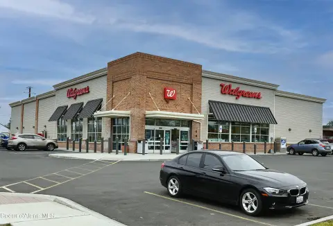 Walgreens NNN Retail Property