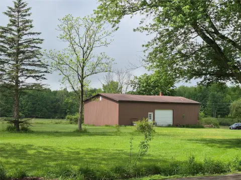 Cranesville Building Lot with Garage