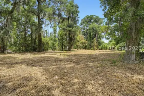 Commercial Land
