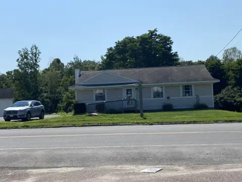 Tenant-Occupied Office Building