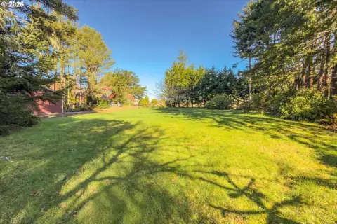 Bandon Building Lot Available