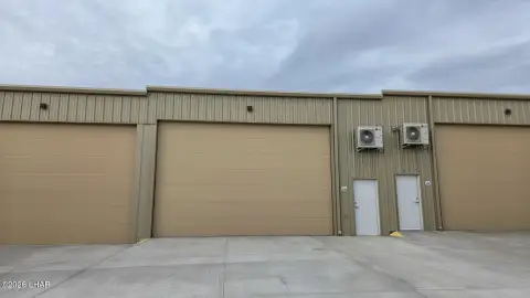 Self-Storage Garage with Mezzanine