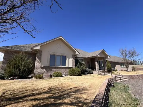 Sprawling Ranch Home on 5 Acres