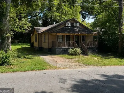 Tenant-Occupied Duplex