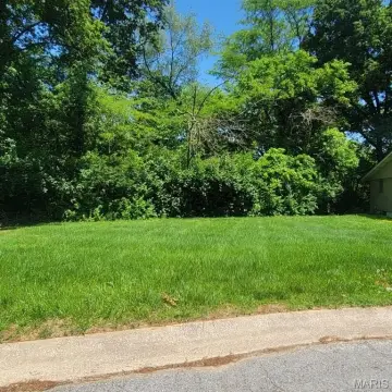 Residential Lot in Whispering Oaks