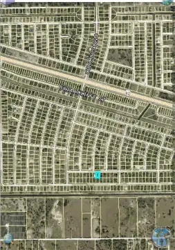 Residential Land in Fort Myers