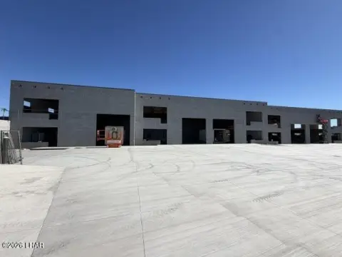 Flex Space with Oversized Access Doors
