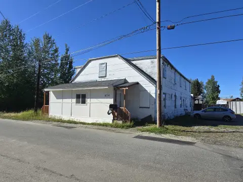 12-Unit Apartment Building