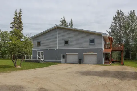 Duplex with Heated Garage and Workshop