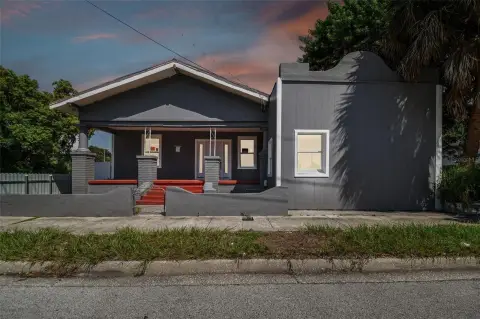 Renovated Triplex with ADU