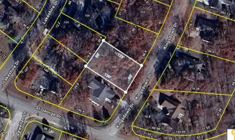 Level Building Lot in Crossville